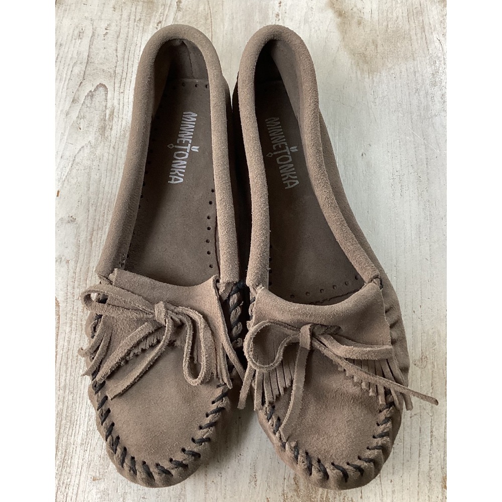 Minnetonka Kilty Suede Fringe Moccasins Taupe Brown Flats 401T‎ Womens 8